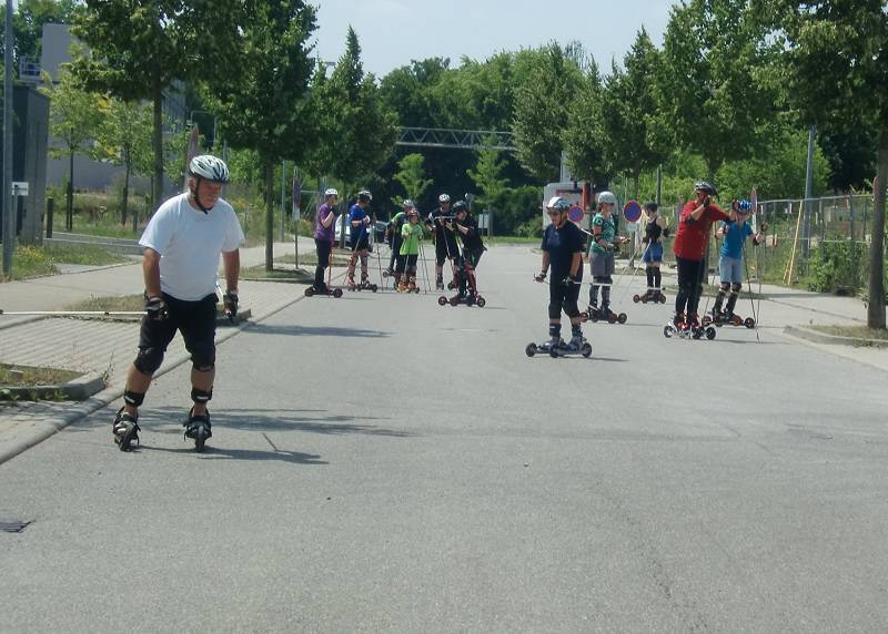 Cross-Inliner-Skikes-Kurven-fahren