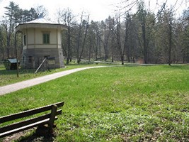 Skike Tour rund um Stuttgart - Am Pavillion und Grillplatz