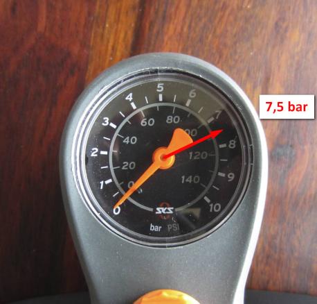 Luftpumpe-Manometer Großansicht