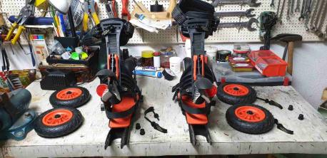 Einstellung der Bremsen Einstellung der Bremsen